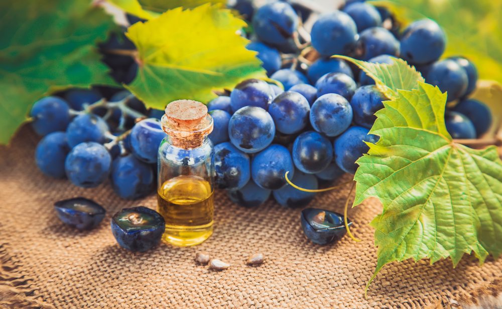 Olej z pestek winogron - zastosowanie, właściwości, pielęgnacja skóry